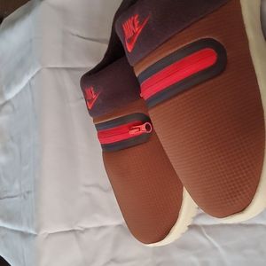 Nike Burrow House shoes